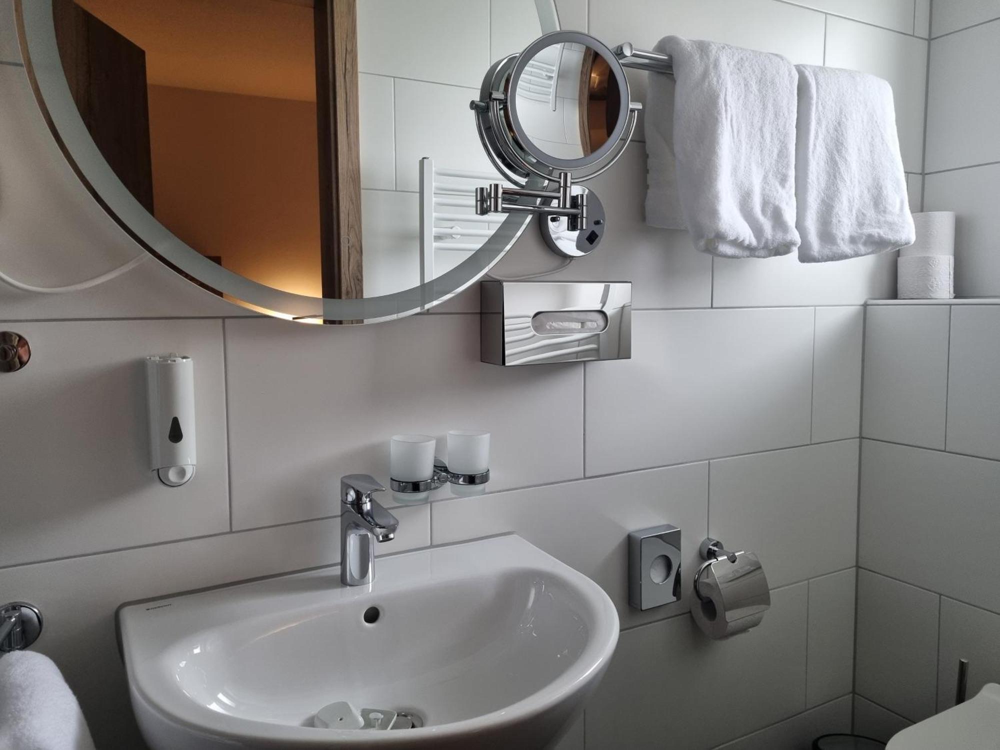 Hotel Julia Am Deich Norden Δωμάτιο φωτογραφία