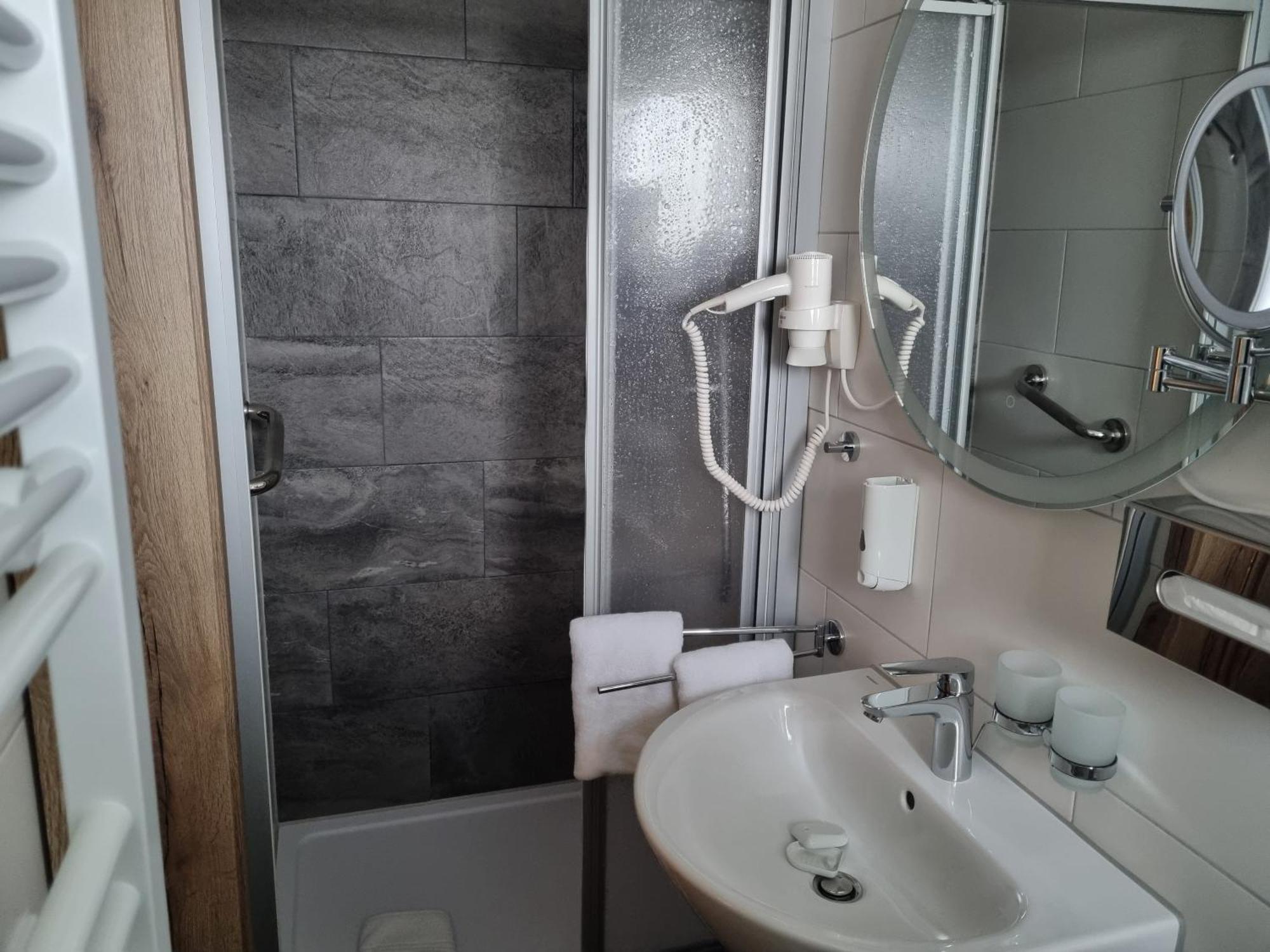 Hotel Julia Am Deich Norden Δωμάτιο φωτογραφία